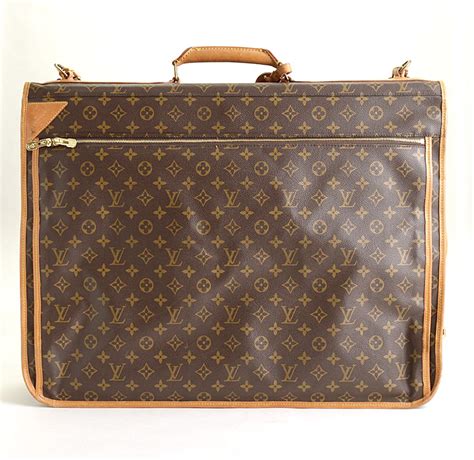 rent a bag louis vuitton|louis vuitton tuxedo rental.